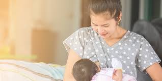 Rasa nyeri saat menyusui adalah hal biasa yang dialami oleh ibu setelah melahirkan. Ternyata Ini Penyebab Payudara Besar Sebelah Saat Menyusui