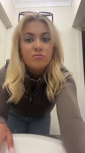 Holly Wright (@hollywright.707)'s videos with these days