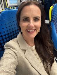 On Friday I swapped the school run for a rare child-free train ride into  Manchester to join the Female Founders Rise Summit and it was 100% worth  it. Huge credit to Emmie