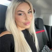 Michelle Friedrich's Instagram, Twitter & Facebook