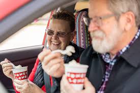 Muskegon ice cream shop reopens after COVID-related closure