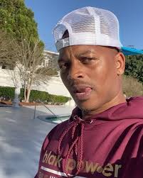 Moments aren't guaranteed, so be present when you have them. We have  moments all day, and when we do, we should stop and say, #ThankGod., You  got to work