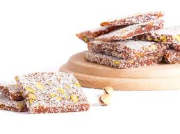 Cezerye, pektin jöleleri grubuna giren bir şekerlemedir. Cezerye Traditional Dessert From Mersin Turkey
