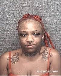 Diamond Irvin's Instagram, Twitter & Facebook