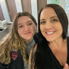 Angela Jewkes's Instagram, Twitter & Facebook