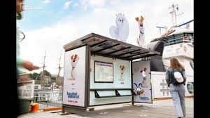 The Secret Life Of Pets 2 And Purina Got Creative On A Bus Shelter Jcd Secret Life Of Pets Secret Life Purina