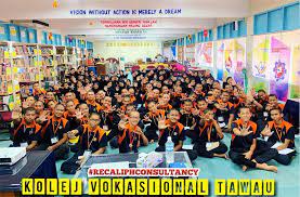 Sebelum dinaiktaraf menjadi kolej vokasional pada januari 2013, kolej vokasional tawau telah mengalami banyak perubahan dari segi struktur bangunan. Kolej Vokasional Tawau Linkedin