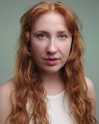 Elle Dunn's Instagram, Twitter & Facebook