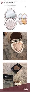 Nib Too Faced Love Light Highlighter New In Box Too Faced Love Light Prismatic Highlighter 9 0g I M Blin In 2020 Highlighter Makeup Blinded By The Light Love And Light