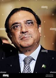 Asif ali zardari talks hi-res stock photography and images