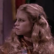 Julie Hardison's Instagram, Twitter & Facebook