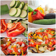 Como parte de una buena alimentación, las guarniciones son una alternativa depositar sobre una charola y hornear a 200°c por 15 a 20 minutos hasta que estén cocidas las verduras. Verduras Al Horno Una Receta Sana Y Facil Pequerecetas