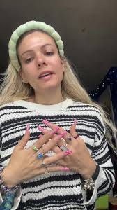 Smothering Strategy for Addicts Barbara Decker