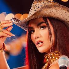 Patty Lore's Instagram, Twitter & Facebook