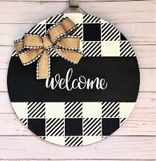 Black And White Buffalo Plaid Decor Black And White Buffalo Check Sign Welcome Sign Buffalo Etsy Round Wood Sign Buffalo Plaid Decor Plaid Decor