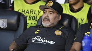 Erst am donnerstag wurde der nach einem herzstillstand verstorbene diego maradona beigesetzt. Diego Maradona 60 Litt Vor Seinem Tod Unter Mehreren Problemen