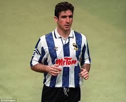 Rod wallace scored leeds first goal and lee chapman. How Eric Cantona Ended Up At Leeds Via Sheffield Wednesday Daily Mail Online