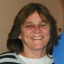 Is it normal for roosters to sit in nesting boxes?