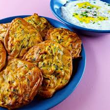 Beignets De Courgettes Ultralegers Et Tzatziki La Cerise Sur Le Maillot Recette Beignets De Courgettes Tzatziki Beignets