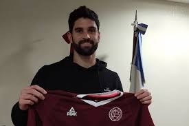 91' gonzalo barreto (sportivo luqueño) wins a free kick on the left wing. Lanus Sumo A Su Cuarto Refuerzo El Delantero Nicolas Orsini La Pelotita
