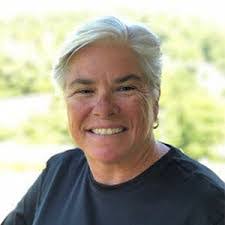 Kelly Doane's Instagram, Twitter & Facebook