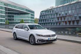 Combining technology, spacious interior & dynamic styling. New Passat Gte With Longer Electric Range Volkswagen Newsroom