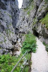 I'm not an athletic by any stretch of the imagination, but i do love a good hike. Hollentalklamm Garmisch Partenkirchen Tom Mosi Flickr