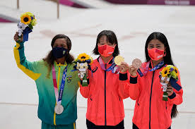 Brazilian rayssa leal came third. Uairqft 2awf8m