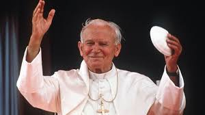 A 15 años de la muerte de Juan Pablo II, el papa que le legó al ...
