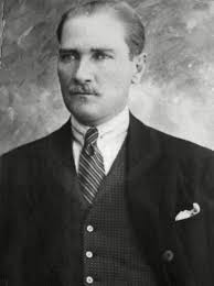 Atatürk silüeti büyük boy 4 adet poster çalışması (siyah beyaz). Kemal Ataturk Biography Reforms Death Facts Britannica