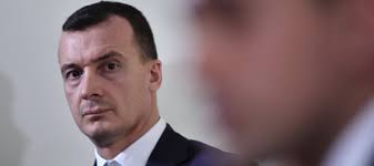 Rocco casalino maestro della comunicazione. Il Portavoce Di Ferro Temuto Da Ministri E Cronisti Chi E Rocco Casalino