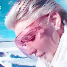 Cassandra Neely's Instagram, Twitter & Facebook