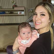 Maybe you would like to learn more about one of these? Ze Felipe Flagra Momento Fofo De Virginia E Maria Alice Sbt