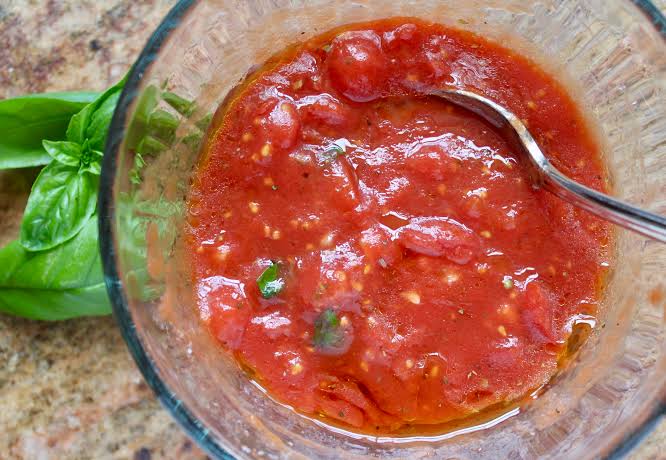 Best Pizza Sauce Recipe (No Cook, Authentic Italian Style)