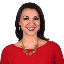 Lesly Alicea's Instagram, Twitter & Facebook