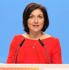 Aufgrund der aktuellen situation und maßnahmen der bundesregierung kann es zu abweichungen der. Katherina Reiche Wikipedia