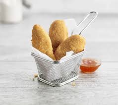 In general, an average 8 gram slice of bacon will run you somewhere between 38 and 45 calories. A W 3 Piece Chicken Strips Nutrition Facts