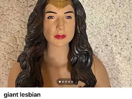 Girfend day. Yeah that's right. I remembered. I love you!!!!! RAHHHHH