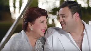 كشف الفنانة المعتزلة مي فخري السبب الحقيقي الذي دفعها الى اتخاذ قرار اعتزال التمثيل وارتداء الحجاب وذلك على حسابها الخاص على موقع التواصل الاجتماعي. ØªØ¹Ø±Ù Ø¹Ù„Ù‰ Ø£Ø¨Ø±Ø² Ø£Ø­Ø¯Ø§Ø« Ø§Ù„Ø­Ù„Ù‚Ø© Ø§Ù„ØªØ§Ø³Ø¹Ø© Ù…Ù† Ù…Ø³Ù„Ø³Ù„ Ø±ÙŠØ­ Ø§Ù„Ù…Ø¯Ø§Ù… Ù…Ø¬Ù„Ø© Ù‡ÙŠ