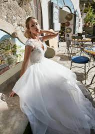 The detsky mir (children's world) shopping center was much different in the 1980s from what it 26. Libelle Abiti Da Sposa A Cisterna Di Latina Dal 1980 Abiti Da Sposo Abiti Da Cerimonia Atelier Sposapiu
