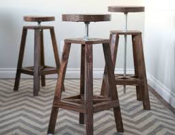 The materials needed to produce it are a pair of slats 40×40 mm, a couple of strips of 30×40 mm and a piece of as for how to make bar stools with backs is the board cut to fit the stool, the option may seem more comfortable using a jigsaw, but i do not like. Diy Bar Stools 5 Ways To Build Yours Bob Vila