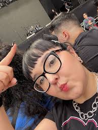 Crowds are won and lost and won again but our hearts beat for the  diehards.” Vivi para realizar esse sonho. Obrigada, vida. Long live the car  crash hearts! 🫶 @iwannabe.tour @30ebr #iwbt #