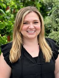 Rachel Couch's Instagram, Twitter & Facebook