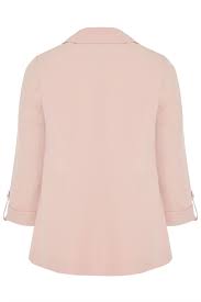 Que vous optiez pour un modèle classique en noir ou bleu marine, pour un blazer court ou pour un blazer cintré, c'est une pièce parfaite pour apporter une touche de sophistication ou. Blazer Rose Poudre Style Boyfriend Grande Taille 44 64 Yours Clothing