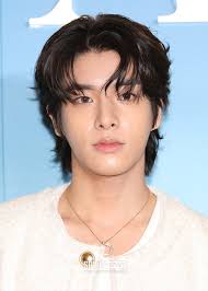 241213 Jake & Sunghoon @ Tiffany House of ICONs Pop-Up Store Seoul :  r/enhypen