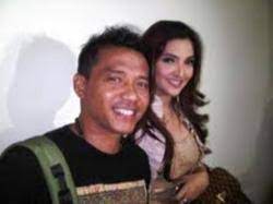 Asrya mendapat julukan si gondrong. Anang Berambut Gondrong Ashanty Ancam Putus Hubungan Tribunnews Com Mobile