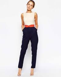 La Combinaison La Piece Qui Rend Chic En Un Instant Tenue Mariage Pantalon Mode Combinaison Habillee