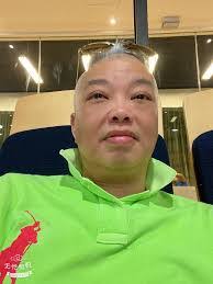 Erick Chen's Instagram, Twitter & Facebook