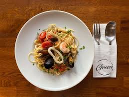 Platou de fructe de mare retete culinare by chevalet mamaia. Spaghete Cu Fructe De Mare 320g Comanda Online Greenpub