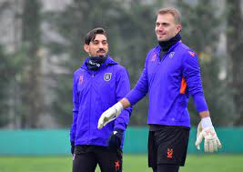 Fenerbahçe transferred him to the club in 2001 and developed him in the youth teams until 2009. Mert Gunok Become Gladiator